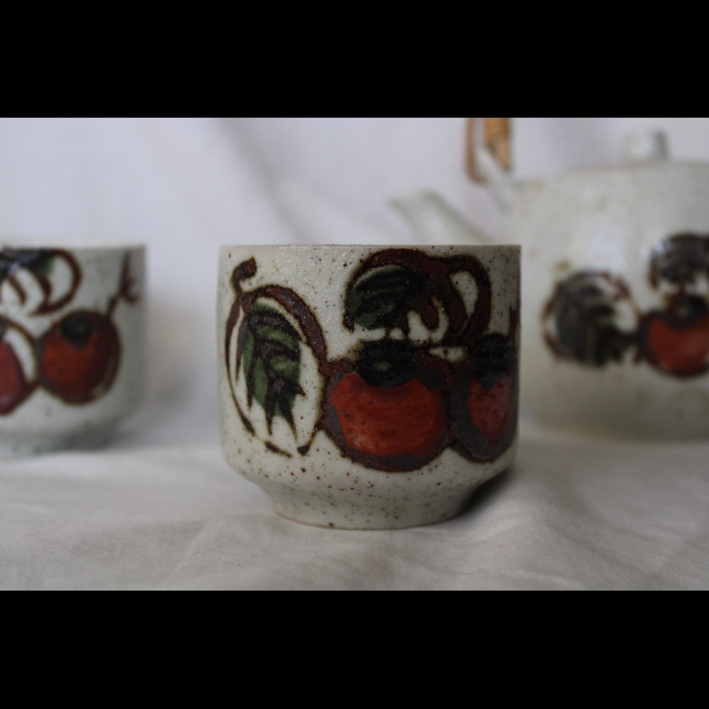 Tea Set - Picture 3 of 3